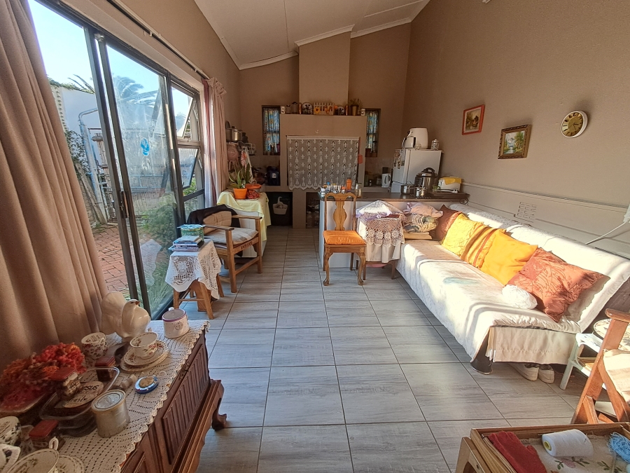 4 Bedroom Property for Sale in Van Riebeeck Hoogte Eastern Cape